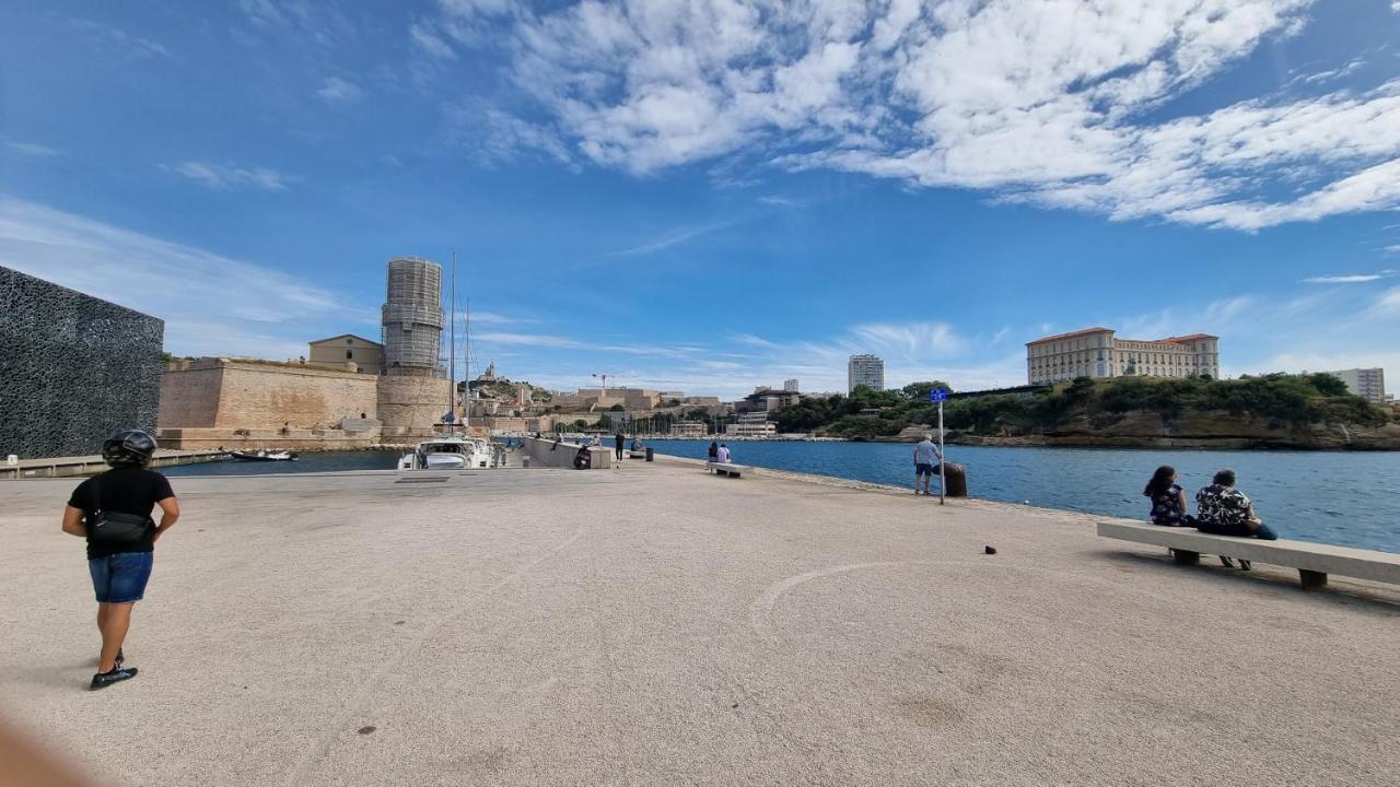 T2 La Joliette Sur Notre Dame Apartment Marseille Bagian luar foto